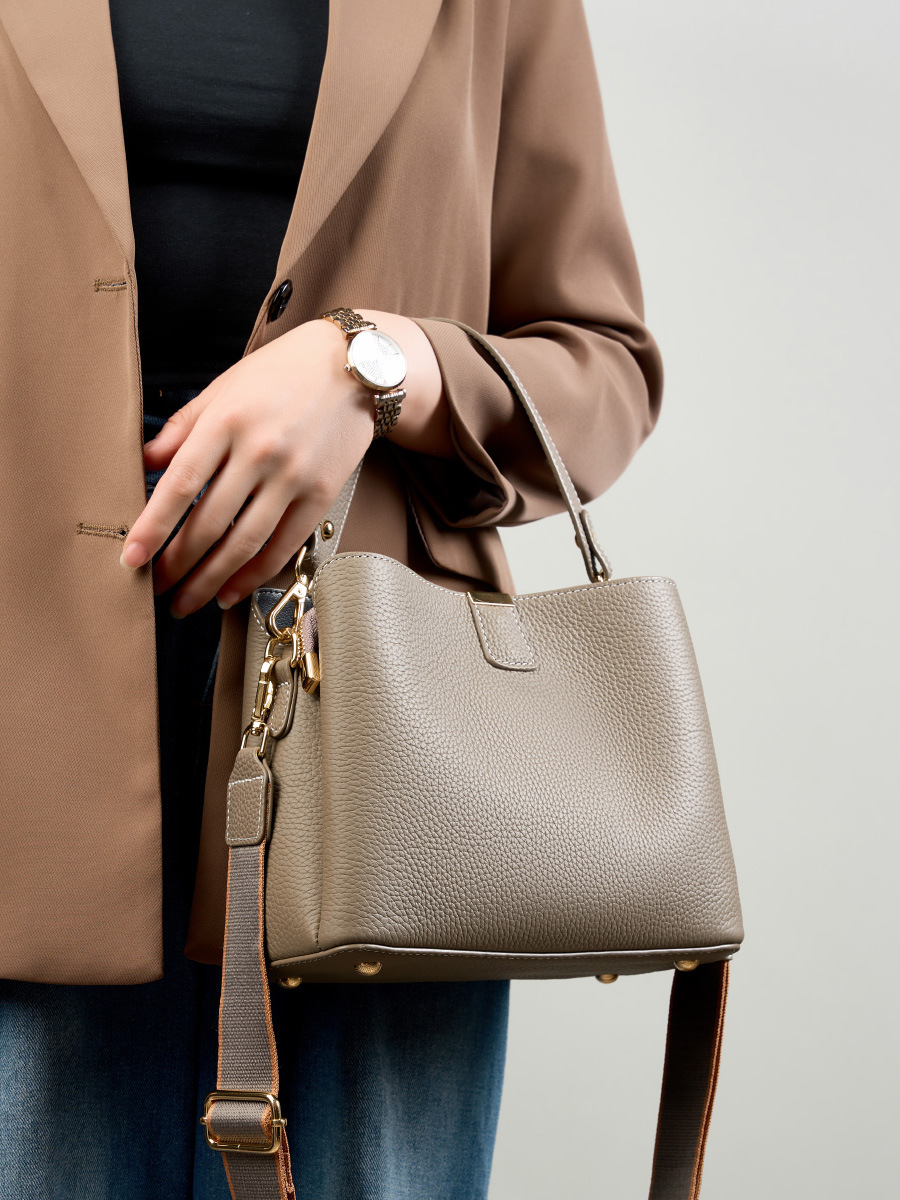 YANATARI Genuine Leather Woman - огляд і ціна Women Bags Grey