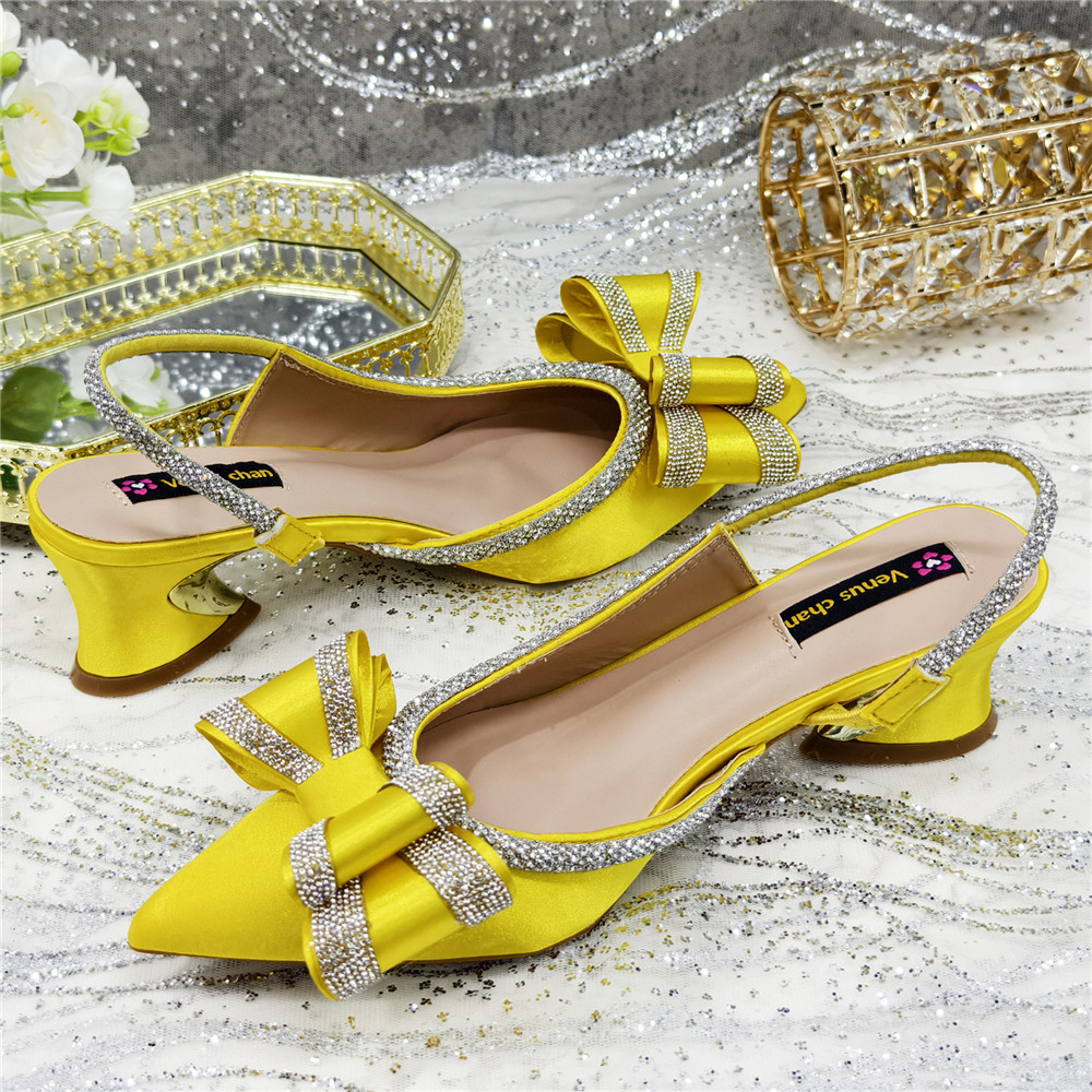 Elegant Yellow Satin Rhineston - огляд і ціна Women'S Evening Bags