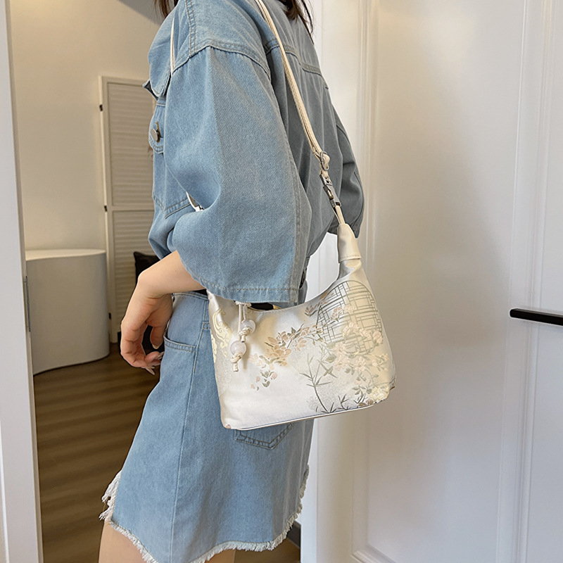 Chinese Ancient Style Wrist Ba - огляд і ціна Women'S Evening Bags